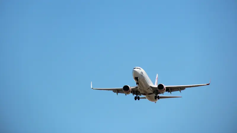 أزمة وقود الطائرات تربك خطط السفر العالمي هذا العام