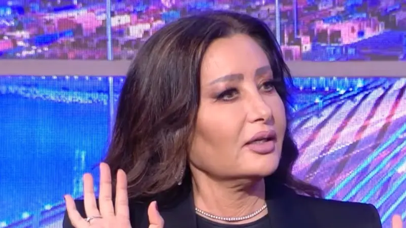 لطيفة تكشف خضوعها للعلاج النفسي عقب رحيل والدتها