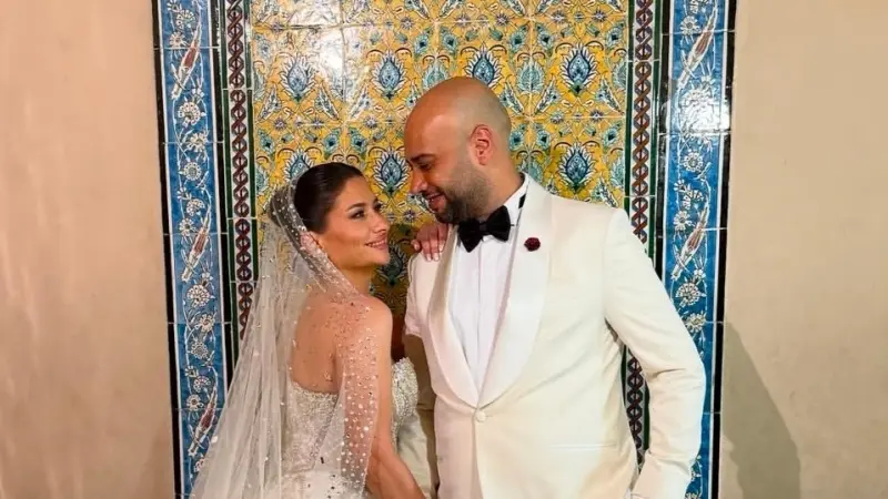 "بيضرب وعصبي".. من هي نهلة راغب زوجة حاتم صلاح؟