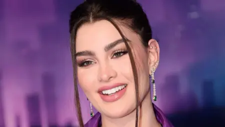 related_news_inside_blogsأول تعليق لروان بن حسين بعد خروجها من السجن