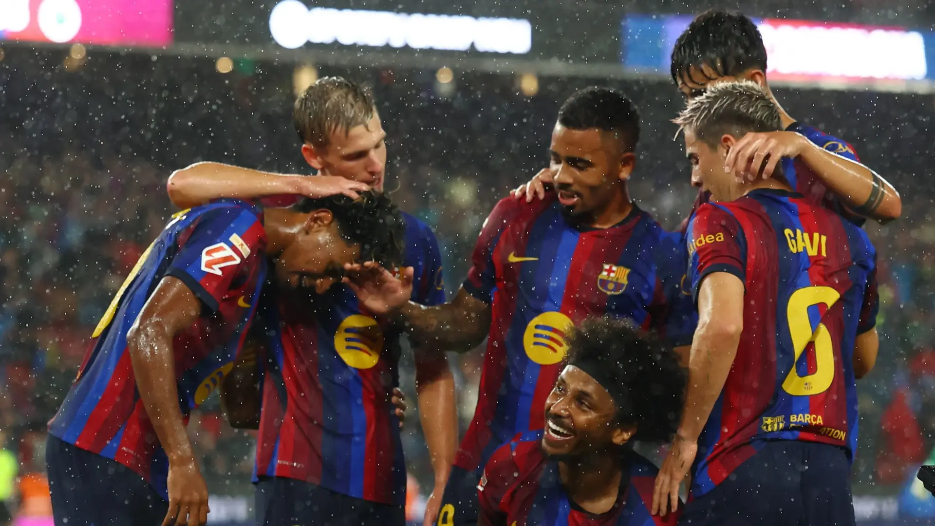برشلونة يواصل إبداعه الهجومي في الدوري الإسباني (رويترز) برشلونة يواصل إبداعه الهجومي في الدوري الإسباني (رويترز)