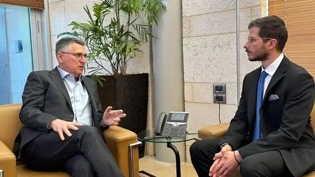 من هو جورج ديك الذي عيّنته إسرائيل مبعوثا للعالم المسيحي؟