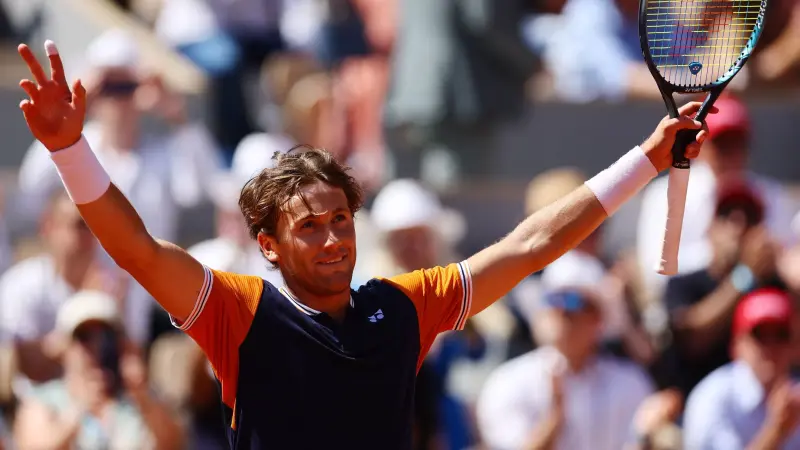 كاسبر رود يطيح بمونفيس ويبلغ ربع نهائي إنديان ويلز 2024