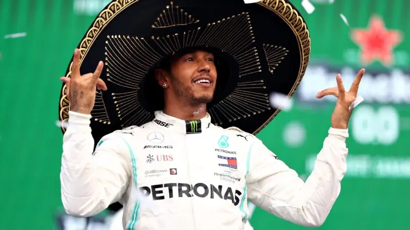 تفاؤل هاميلتون يصطدم بواقعية لوكلير قبل جائزة المكسيك