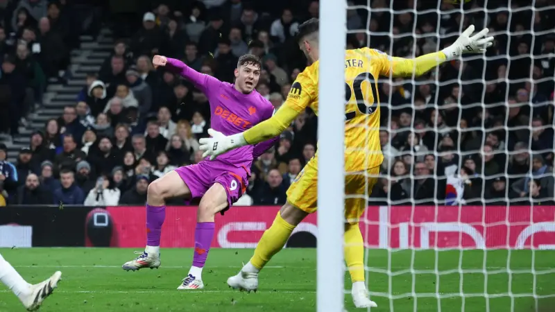 كريستال بالاس يتعاقد مع مهاجم جديد في ظل تعقد موقف ماتيتا