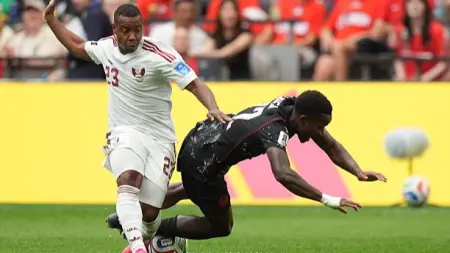 related_news_inside_blogsفيديو - تفاصيل إصابة إسماعيل كونيه لاعب كندا بعد تدخل القطري ماديبو