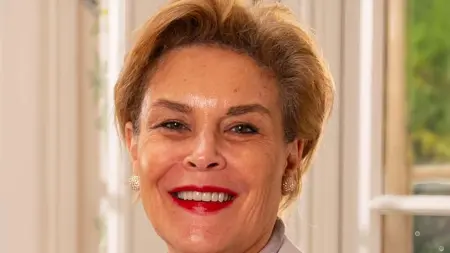 related_news_inside_blogsمن هي راوية منصور؟ سيدة أعمال مصرية تحولت من التصميم إلى الزراعة