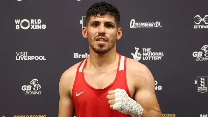 زياد عشيش يضمن للأردن ميدالية في بطولة العالم للملاكمة 2025 ليفربول