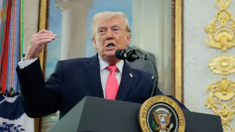 ترامب: إيران تتوسل للوصول إلى اتفاق بعد الهزيمة العسكرية الساحقة