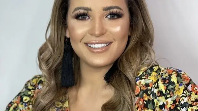 اتهمت برلماني مصري سابق بتعنيفها.. من هي بتول الحداد؟