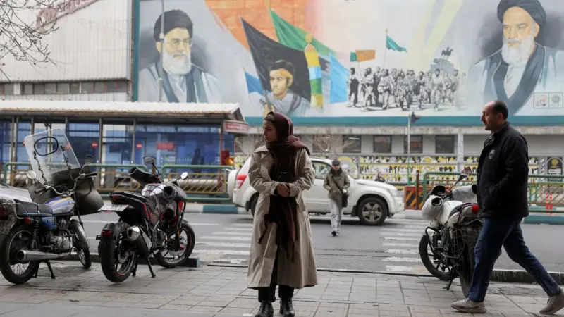 فيديو - شعارات مناهضة لخامنئي في طهران عشية ذكرى الثورة