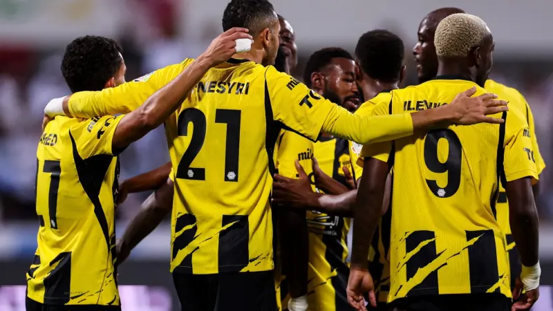 النصيري وبيرجوين يتألقان.. الاتحاد يتجاوز الفيصلي وينتزع الصدارة