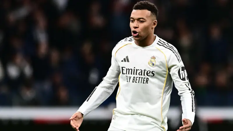 تشابي ألونسو يصدم جماهير ريال مدريد بسبب مدة غياب مبابي