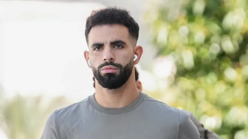 منتخب الجزائر - مشادة بين ريان آيت نوري وحمداني خلال مباراة زامبيا.. والمدرب يرفض التعليق