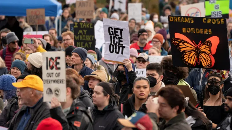 فيديو - احتجاجات واسعة ضد وكالة الهجرة الأميركية في مينيابوليس