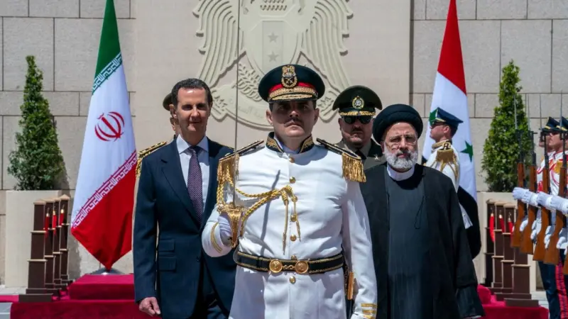 في أول زيارة رسمية.. رئيسي والأسد يجريان محادثات "اقتصادية" في دمشق