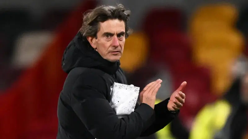 توتنهام يعلن إقالة المدرب توماس فرانك