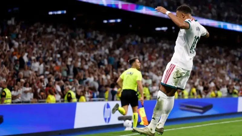 معلق مباراة ريال مدريد وإلتشي اليوم.. أشهر الأصوات الجزائرية