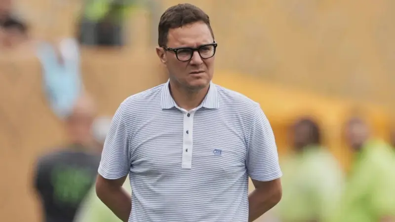 هل يخلف أمين بنهاشم هشام الدميعي في قيادة الكوكب المراكشي؟