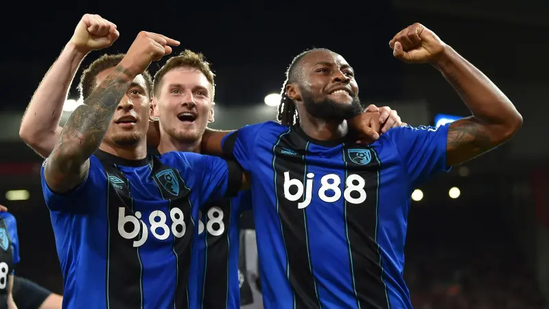 ليفربول وبورنموث ينددان بالعنصرية ضد أنطوان سيمينيو.. والشرطة تفتح تحقيقا