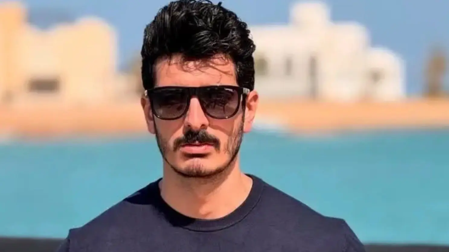 تفاصيل الإفراج عن محمد شاكر بعد انتهاء عقوبة الحبس تفاصيل الإفراج عن محمد شاكر بعد انتهاء عقوبة الحبس