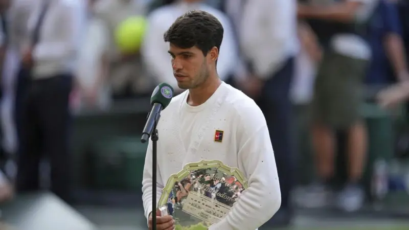 ما سبب انسحاب كارلوس ألكاراز من دورة تورونتو للتنس؟