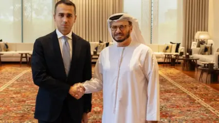 قرقاش: الاتحاد الأوروبي يدعم الإمارات في تصديها لعدوان إيران