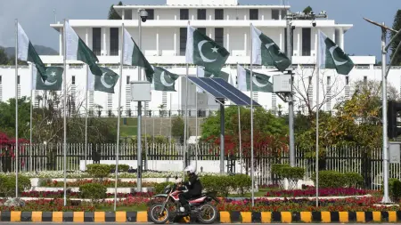 related_news_inside_blogsإيران تحدد خطوطها الحمراء في باكستان.. ما هي؟