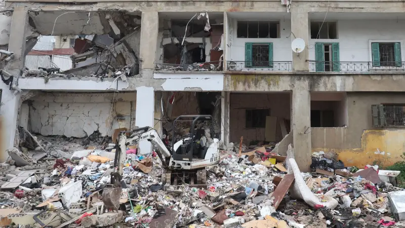 المشهد باختصار: تصعيد في الهجمات بين إسرائيل و"حزب الله".. ونتانياهو يصرّ على اجتياح رفح