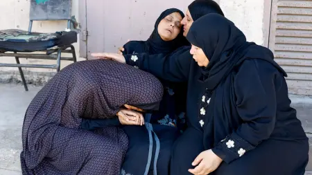 مقتل 5 أشخاص في غارات إسرائيلية على قطاع غزة