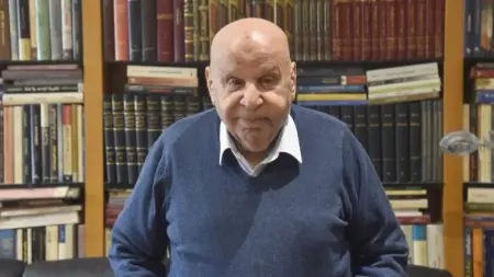 related_news_inside_blogsوفاته أثارت حالة من الحزن في لبنان.. من هو محسن دلول؟