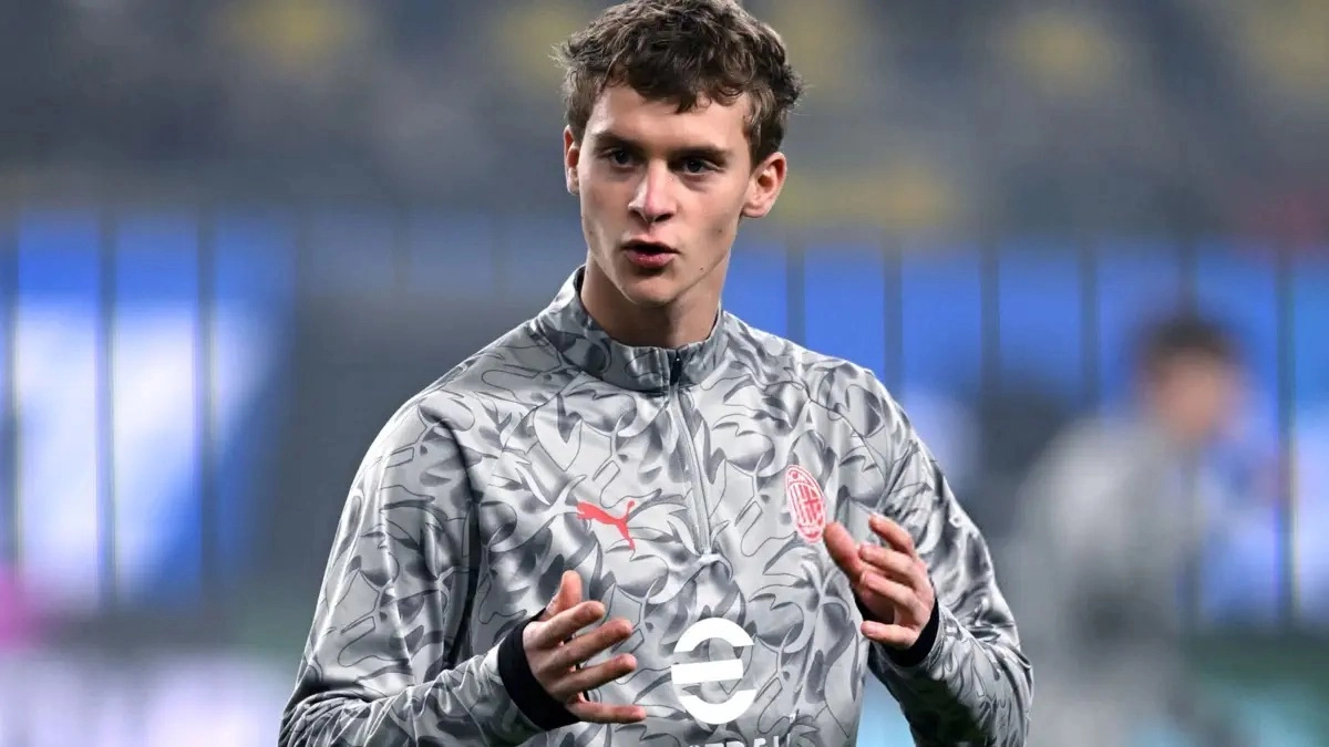 على خطى "السلطان".. الابن الأكبر لإبراهيموفيتش ينتقل إلى أياكس 