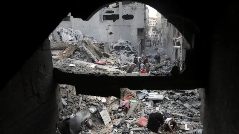 المشهد باختصار: استعدادات أميركية لضرب إيران.. وتحذير من كارثة في غزة