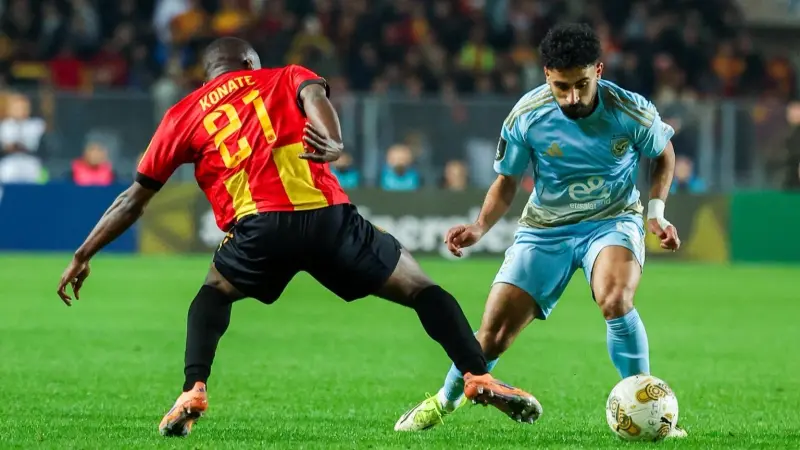 بيان ناري.. الأهلي المصري يشكو الحكم السنغالي عيسى سي لـ"كاف"