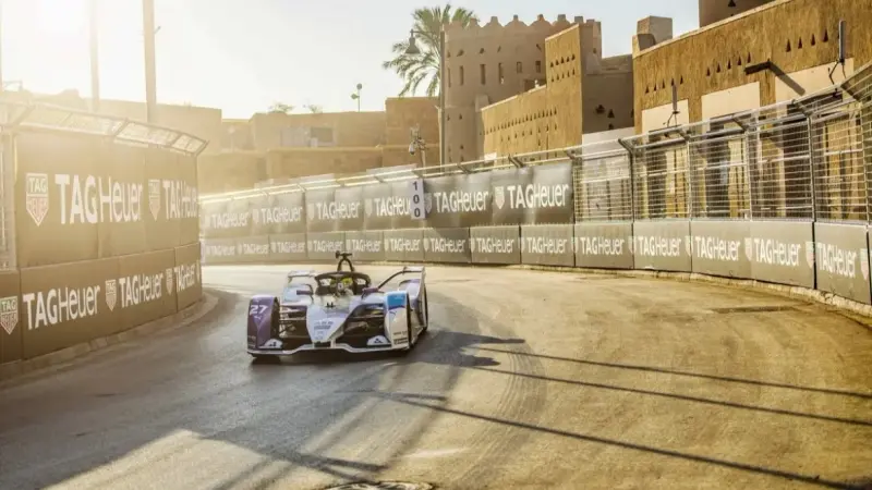 إجازة الفورمولا جدة 2025.. عدد أيام الإجازة ورابط حجز التذاكر والأسعار