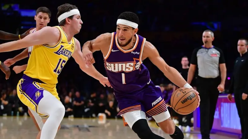 صنز يوقف قطار انتصارات ليكرز المتتالية