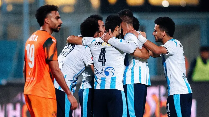 الدوري المصري - بيراميدز يكتسح سيراميكا ويستعيد الصدارة بالعلامة الكاملة