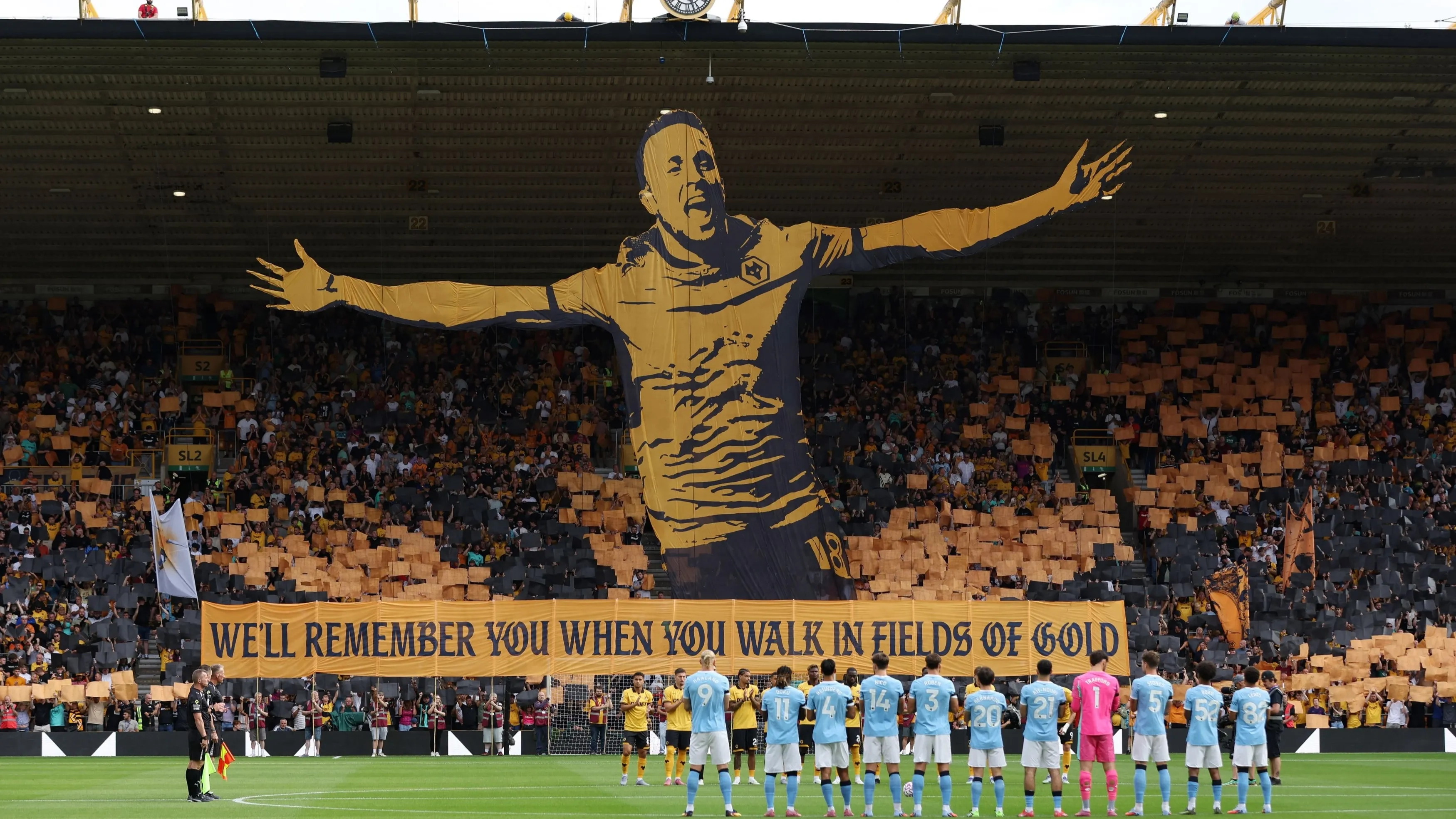 حفل غلوب سوكر - تكريم خاص لديوغو جوتا.. ورونالدو يتمالك دموعه 