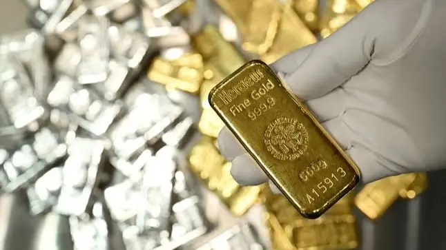 رهانات الفائدة تضع الذهب في المسار الهابط