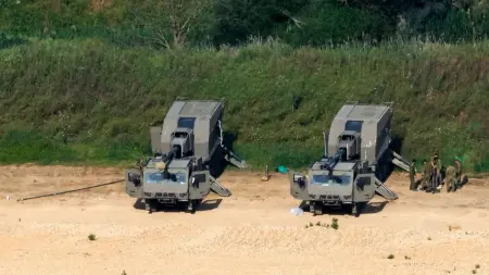 related_news_inside_blogsآخر أخبار قصف لبنان.. الجيش يدعو المواطنين للتريث بالعودة للجنوب