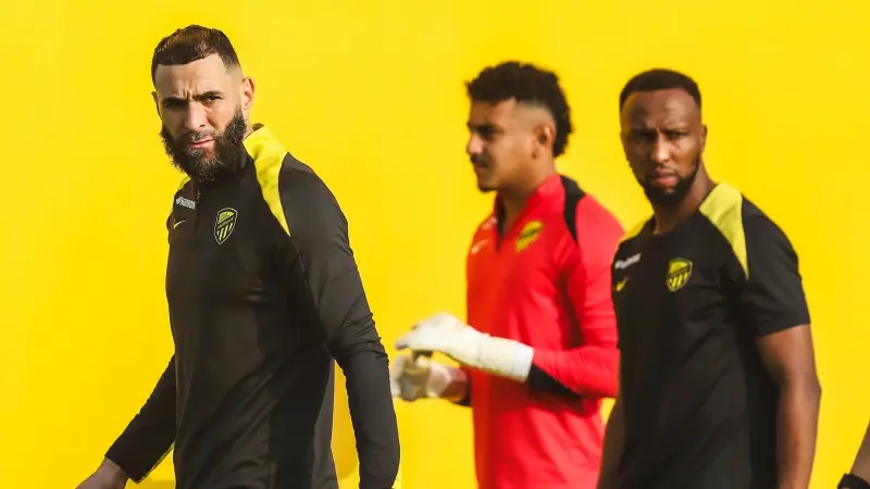 جدول مواعيد مباريات اليوم الجمعة 09/01/2026 والقنوات الناقلة والمعلقين