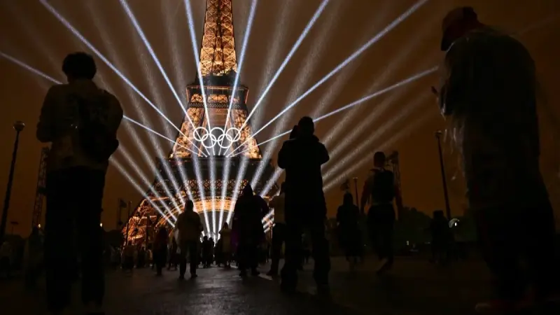 أولمبياد باريس 2024 - توم كروز جسر بين باريس ولوس أنجلوس