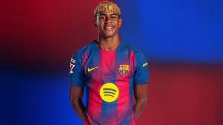 related_news_inside_blogsلامين يامال يحسم الجدل حول مستقبله مع برشلونة