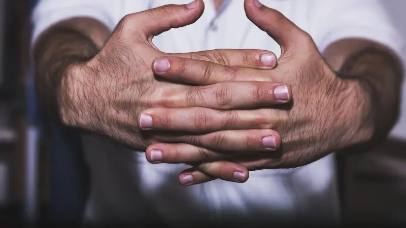 السكر في الدماغ.. مسار خفي يقود إلى الاكتئاب