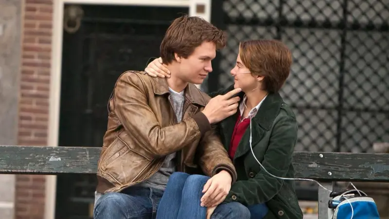 رحلة عاطفية مع 16 من أفضل أفلام رومانسية حزينة