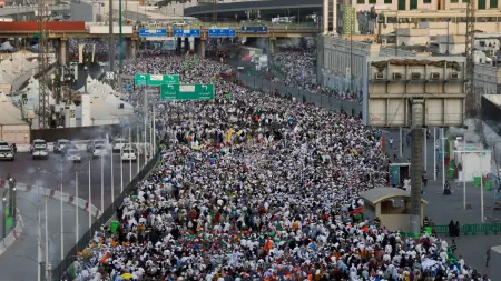 related_news_inside_blogsالمشهد باختصار: "غزو فضائي" بأميركا.. والآلاف يغادرون مكة