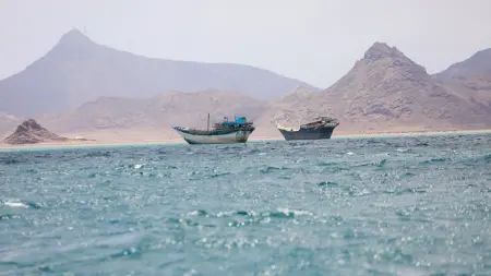 related_news_inside_blogsمصادر: إيران طلبت من "الحوثيين" إغلاق باب المندب في هذه الحالة