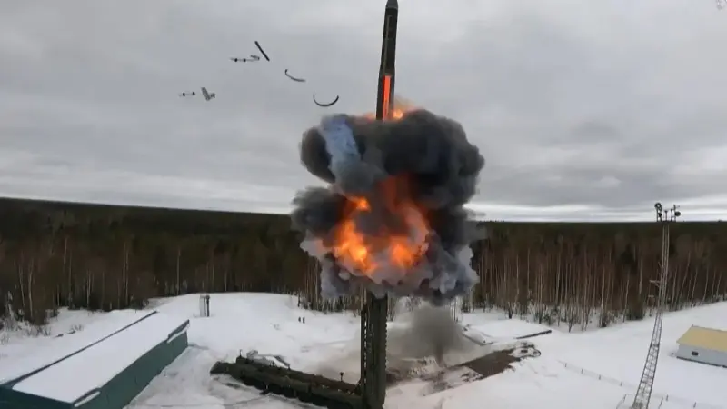 صاروخ "MIRV" صدمة في العالم بعد ظهوره.. ما هو؟