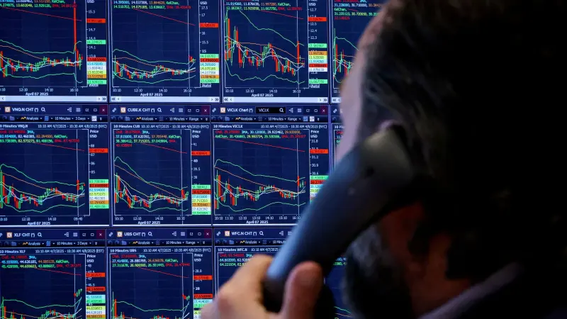 ماذا يحدث في سوق الأسهم الأوروبية؟.. تراجعات تضرب الجميع