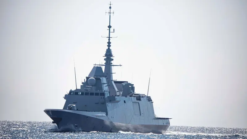 فرنسا تسمح للطائرات الأميركية باستخدام قواعدها في المنطقة